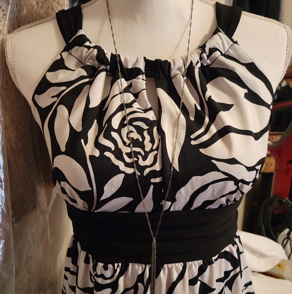 New Direction DRESS 👗 - Picture 2 of 7